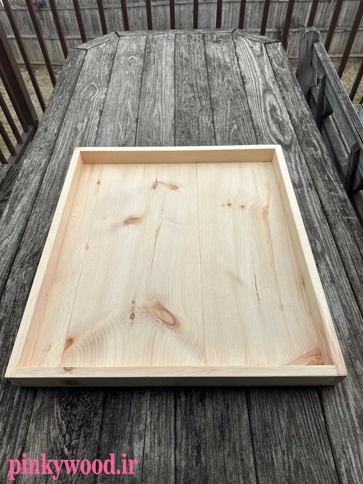 ظرف چوب کاج