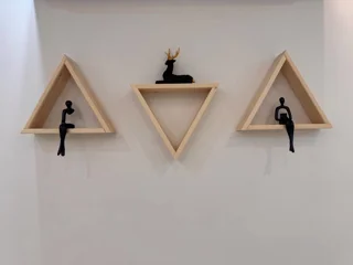 شلف مثلثی چوبی